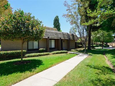 712 Briarwood Ln