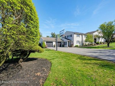 115 Greenbrier Dr
