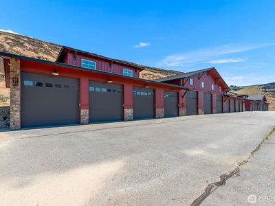 9532 NW Ridgeview Drive #49