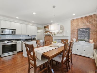 405 Bloomfield St APT 2