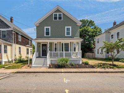 21 Russell Ave