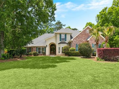1 Spanish Moss Ct