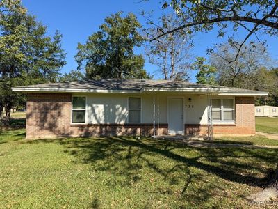 738 Saint Martins Dr