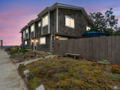 1989 Beach Boulevard