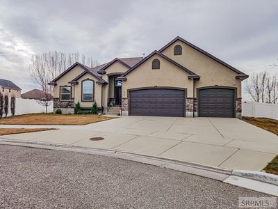 4922 E Casa Grande Dr