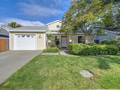 1802 Valdora St
