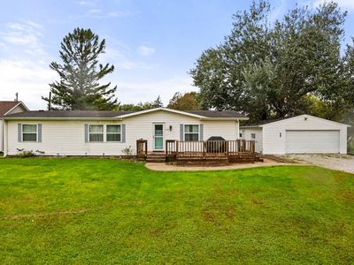 123 Hillcrest Dr