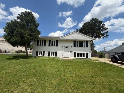 122 Ambassador Ave