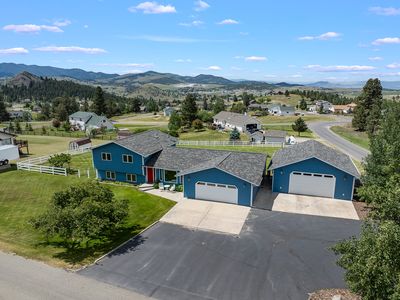 2 Grassy Mountain Rd