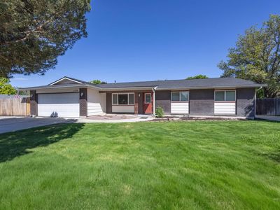 11198 W Oneida Dr