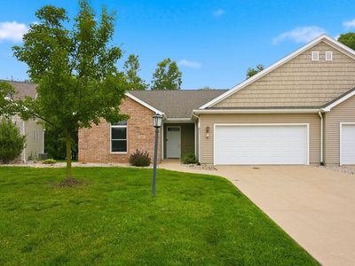 Property at 517 Williamson Cir, Angola, IN