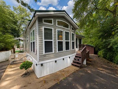 35 Highview Ln