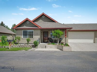 9 Eliza Dr Unit B