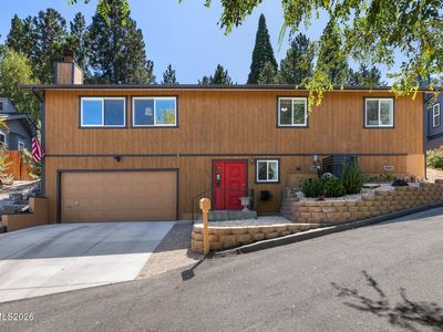 3850 Raven Way
