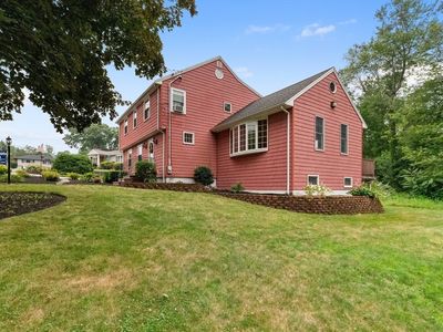 8 Indian Ln