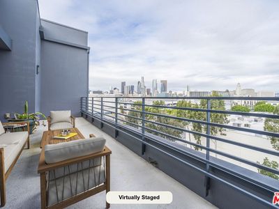825 E 4th St APT 503