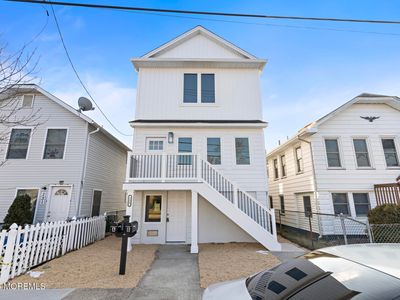 233 Dupont Avenue