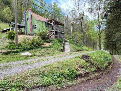 6357 Seneca Trl