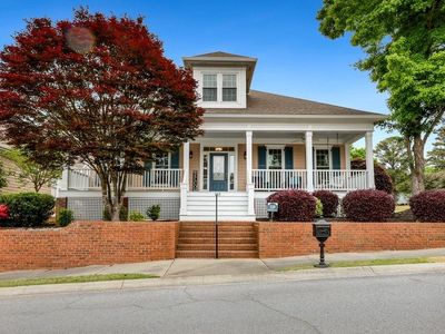 110 Apple Blossom Ln