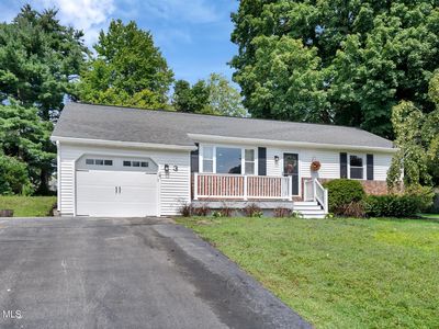 3 Colonial Court