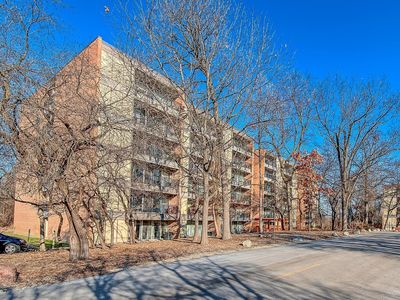 6010 Oakwood Dr APT 1H