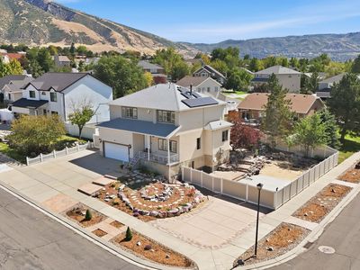 926 E Ibis Way