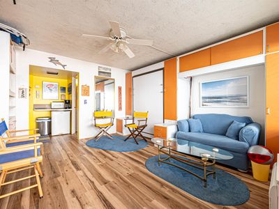 3501 Boardwalk APT B125