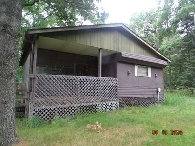 2635 N Lakeview Dr