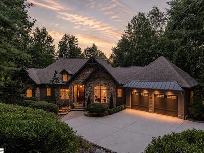 22 Lake Hills Ln