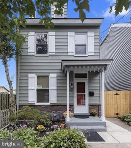 535 Locust St