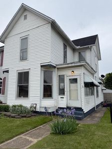 333 E Main St
