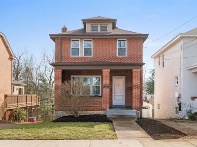 3301 Waltham Ave