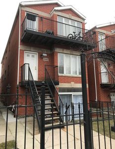 2447 W Polk St
