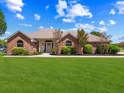 833 Shady Brook Ln