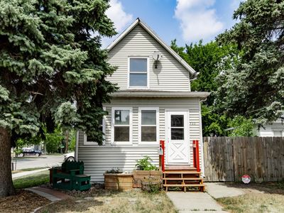 723 6th Ave N