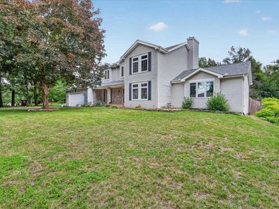 1585 Marshfield Dr