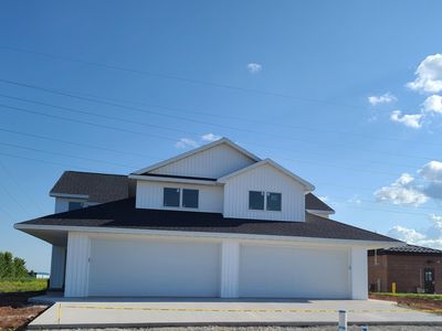 3965 E Rubyred Dr