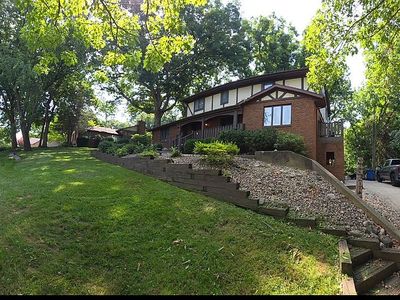 3912 W Bluffs Rd