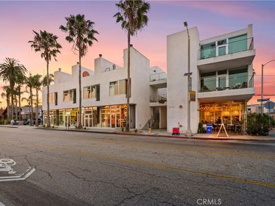 1121 Abbot Kinney Blvd SUITE 3