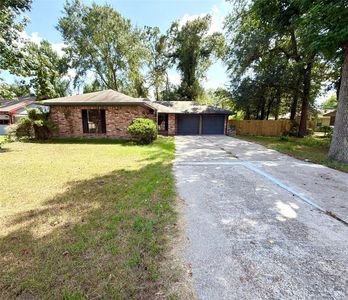 3427 Dovie Dr