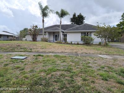 1470 Country Club Dr NE