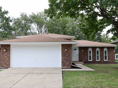 5 Lakewood Ct