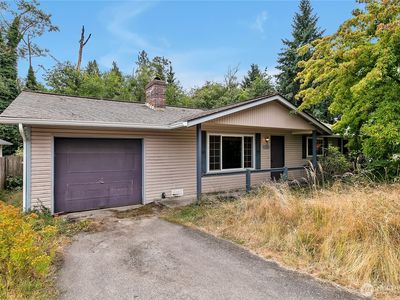 567 NE Cottonwood Drive