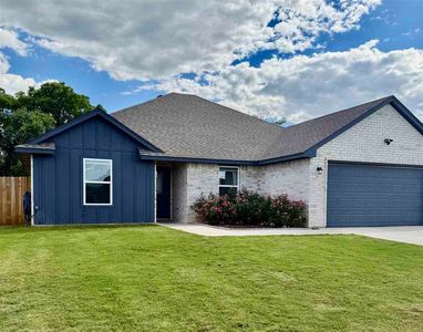 Property at 204 NW Elm Ave, Cache, OK