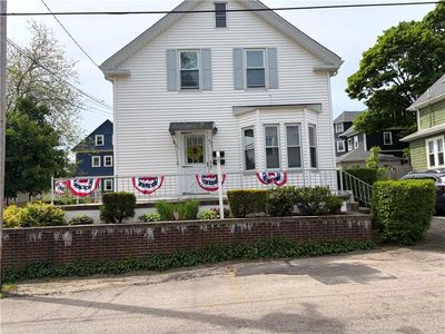 62 Lawn Ave