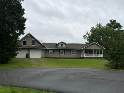 207 Laurel Ln