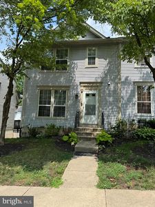 6809 Mountain Lake Pl
