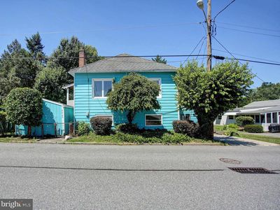 3 Park Dr