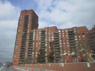 2140 Harmon Cove Tower #3