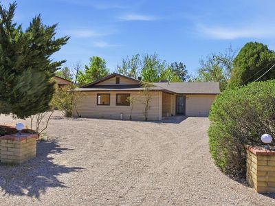 3555 E RIMROCK Drive